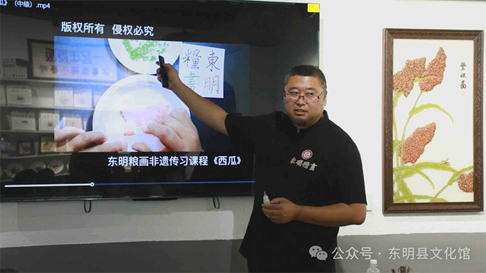 资讯